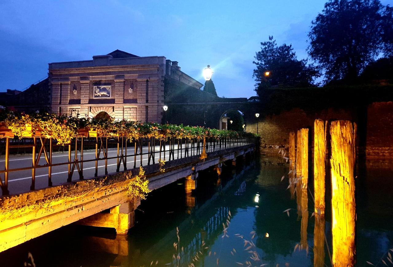 Casa Vacanza&Suite Joy Peschiera del Garda Exterior foto